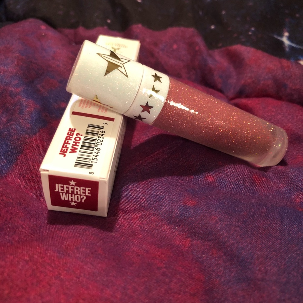 Jeffree Star Velour liquid lipstick in Jeffree Who